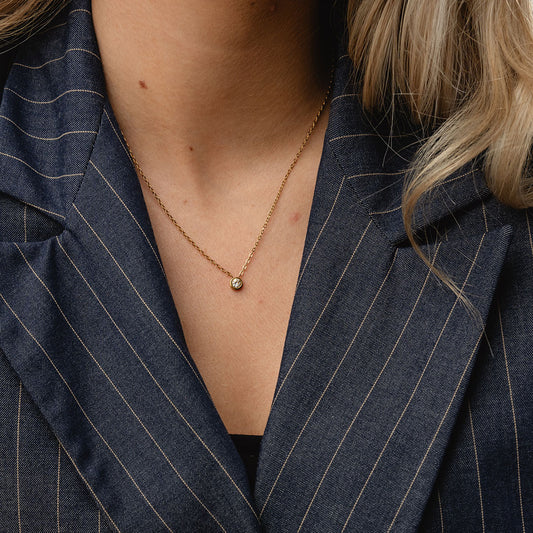 Single Zirkon Halskæde 18K Guldbelagt - Josephine Nord