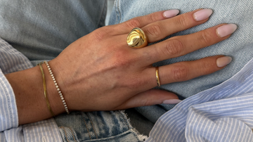 Hvad betyder ring på venstre ringfinger?