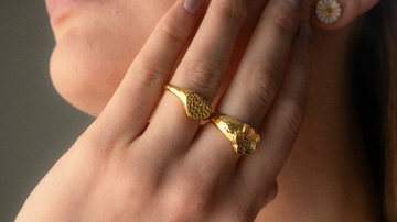 Ring med hjerte — betydning og finger