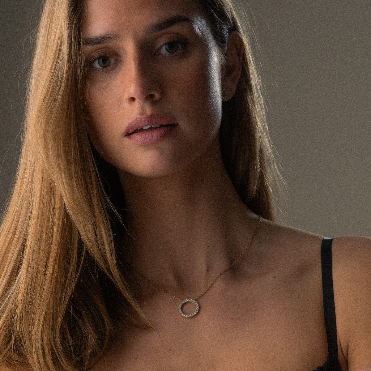 Circle Zirkon Halskæde 18K Guldbelagt 20mm