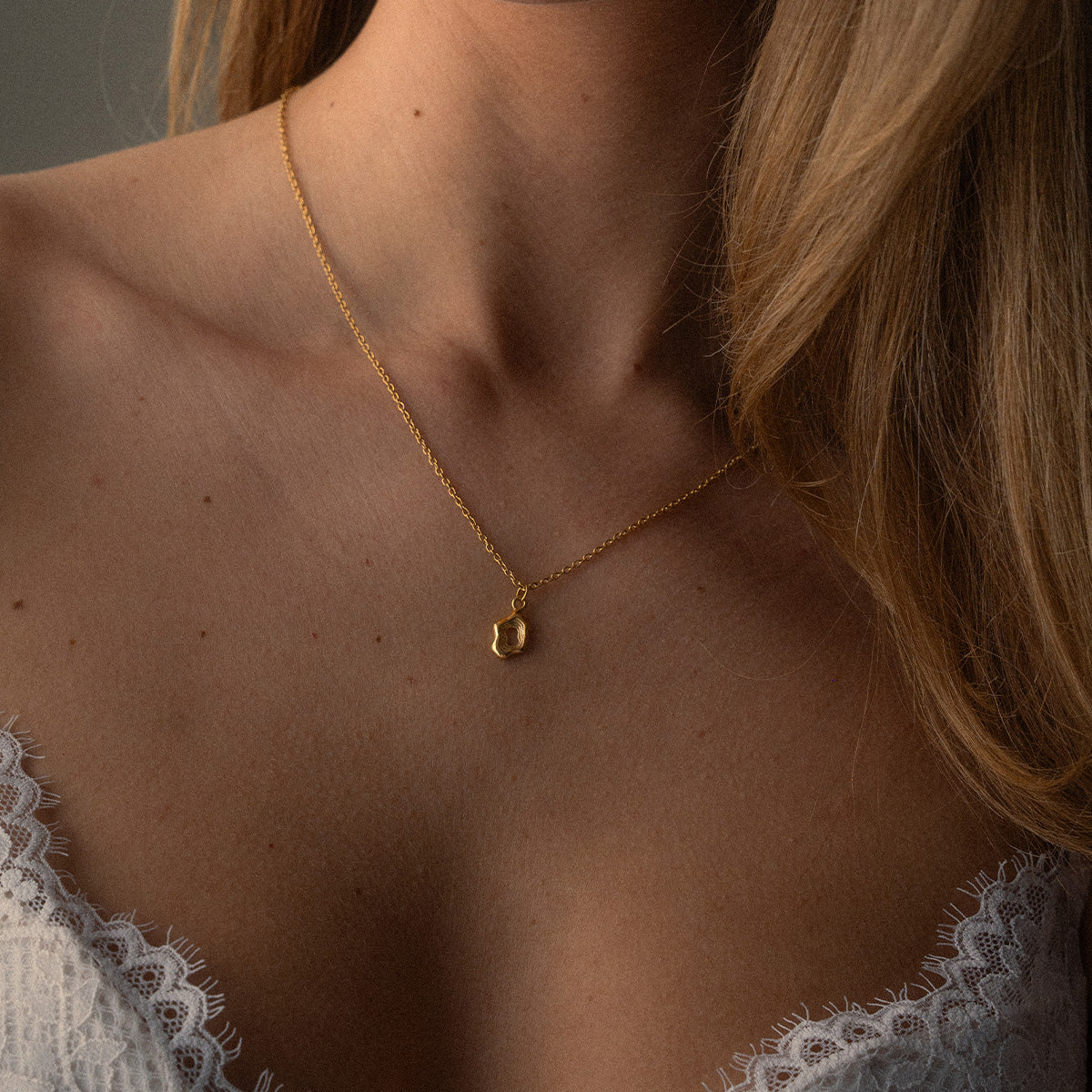 Lava Frame Halskæde 18K Guldbelagt