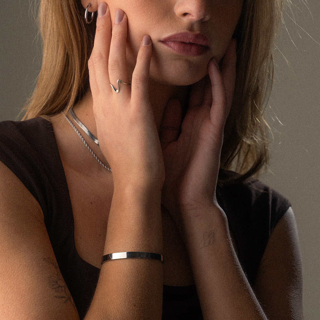 Basic Bangle Justerbar Sølvfarvet 6mm