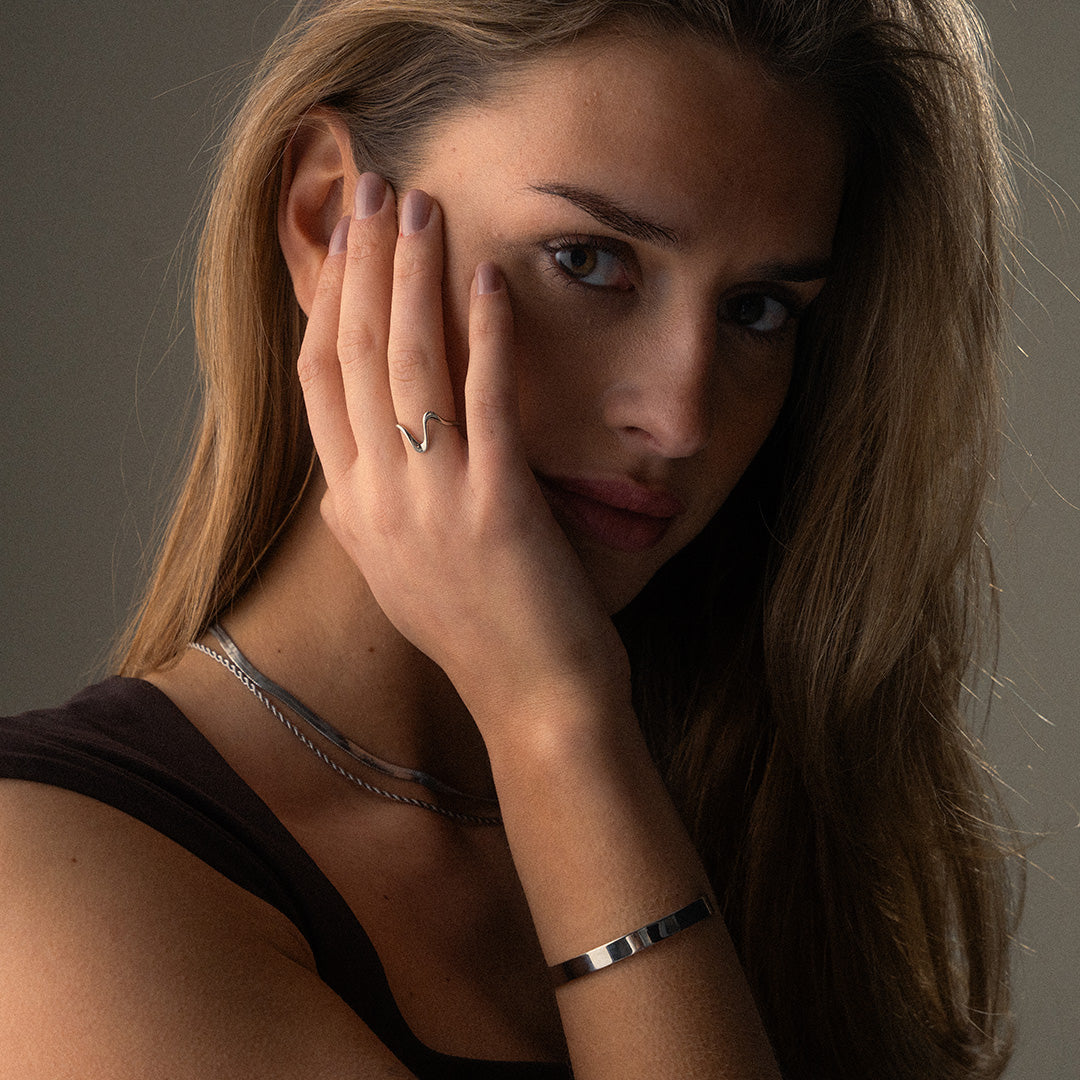 Basic Bangle Justerbar Sølvfarvet 6mm