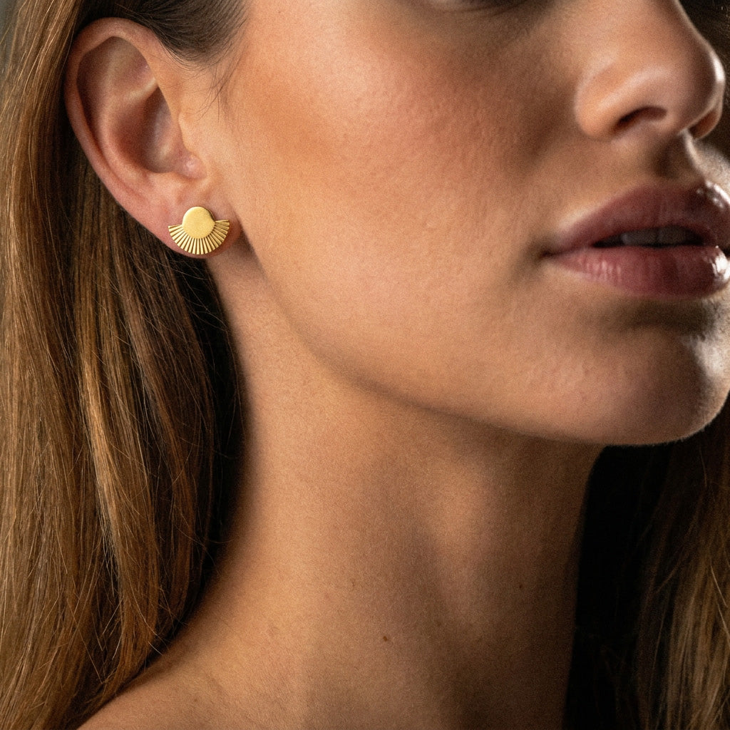 Sunset Eclipse Studs Øreringe 18K Guldbelagt