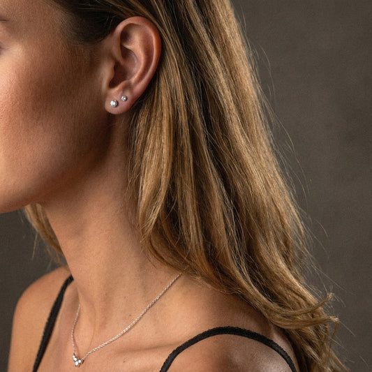 Classic Zirkon Studs Øreringe Sølvfarvet 4mm