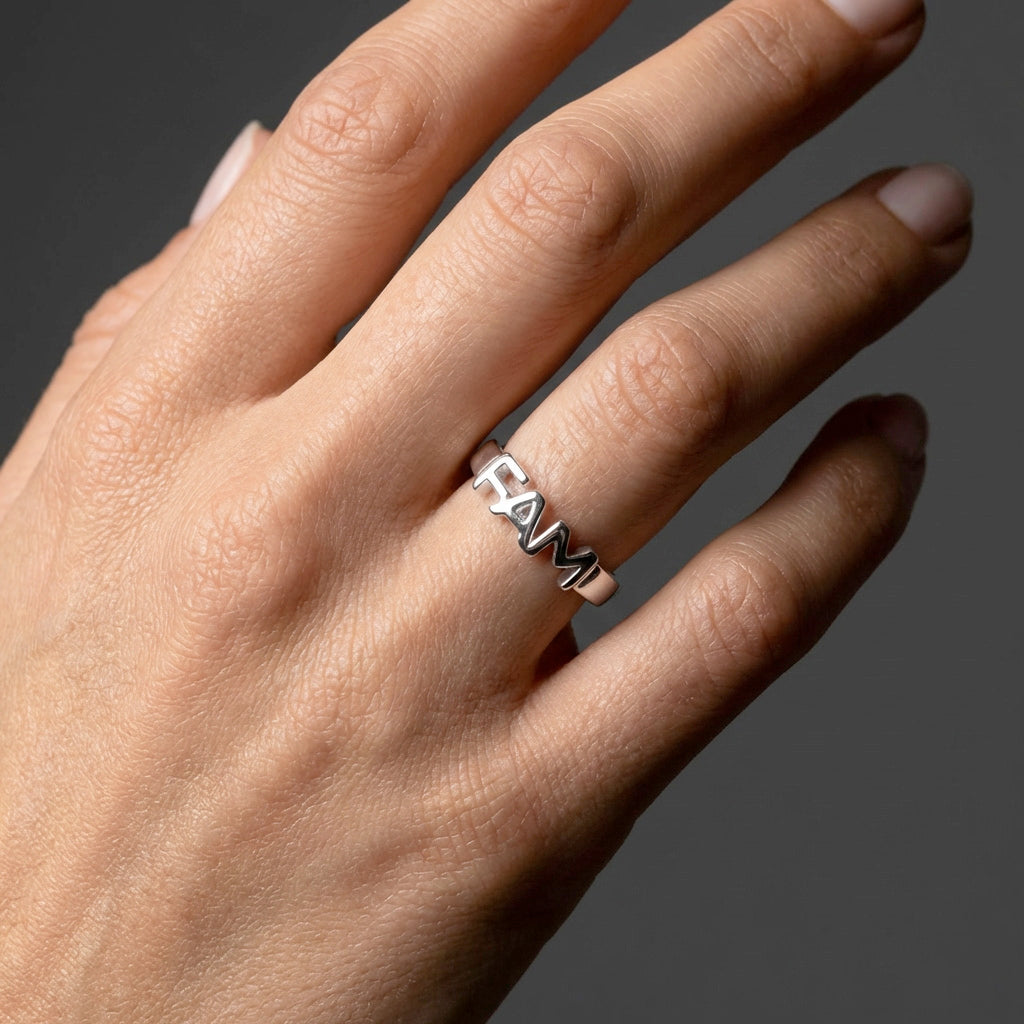 FAM Ring Sølvfarvet