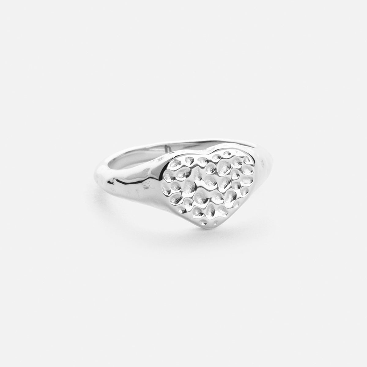 Hammered Heart Ring Sølvfarvet