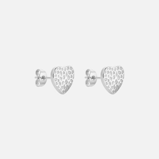 Hammered Heart Studs Øreringe Sølvfarvet