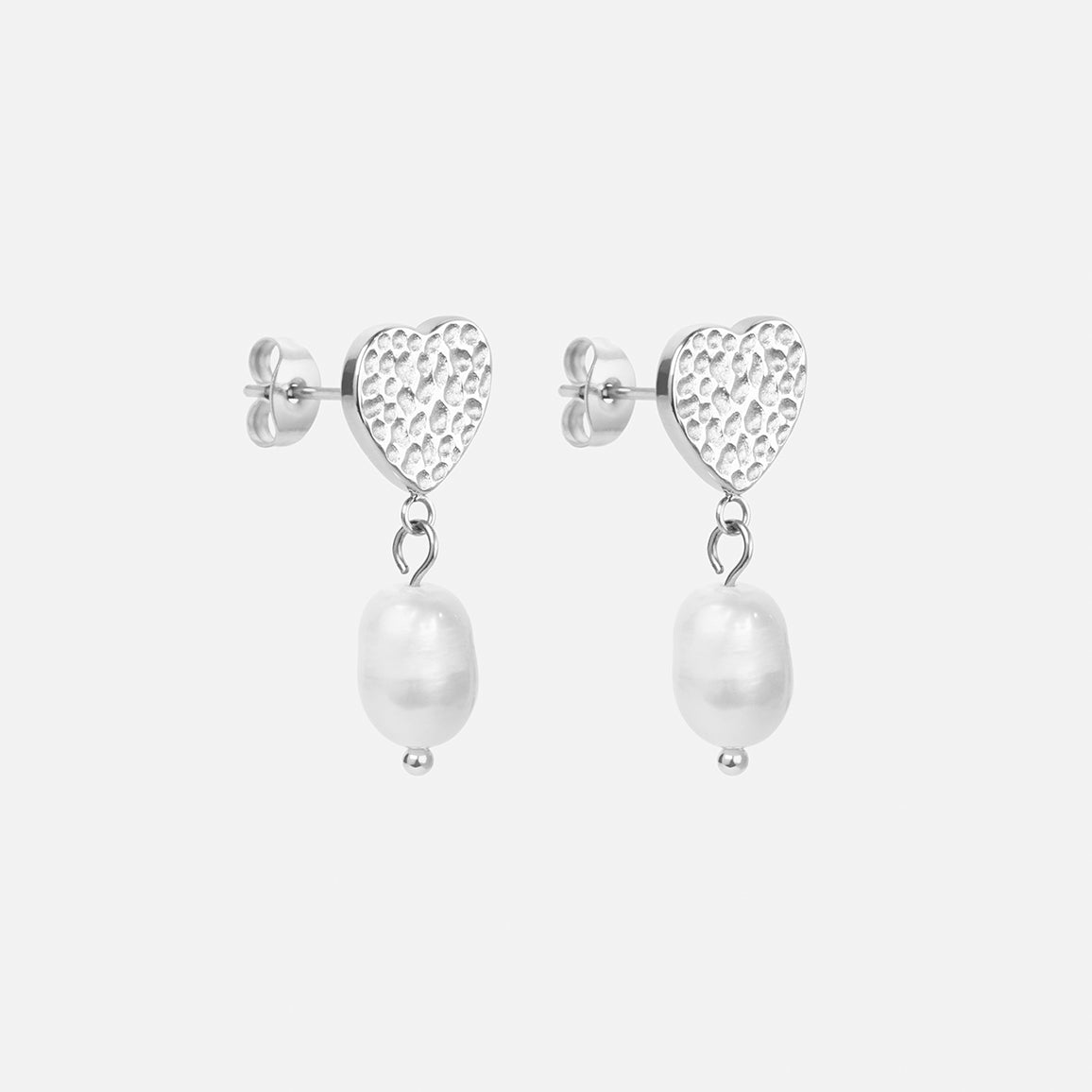 Hammered Heart Perle Studs Øreringe Sølvfarvet