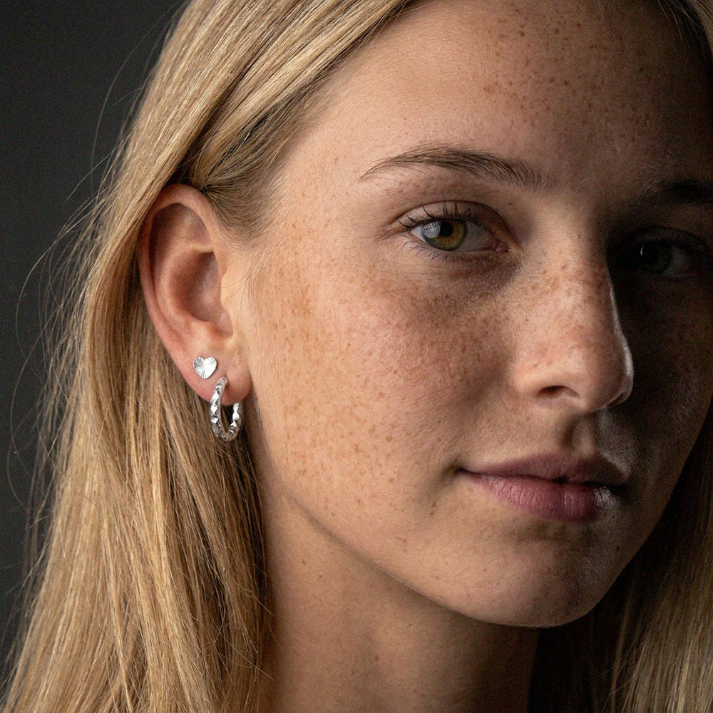 Sunset Heart Studs Øreringe Sølvfarvet