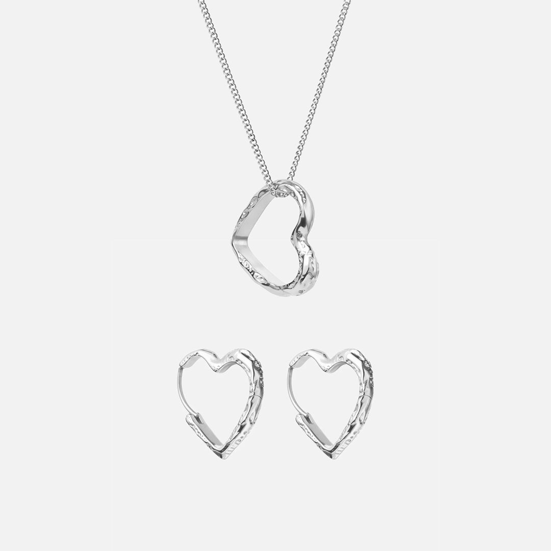 Lava Heart Halskæde + Lava Heart Hoops Øreringe Sølvfarvet