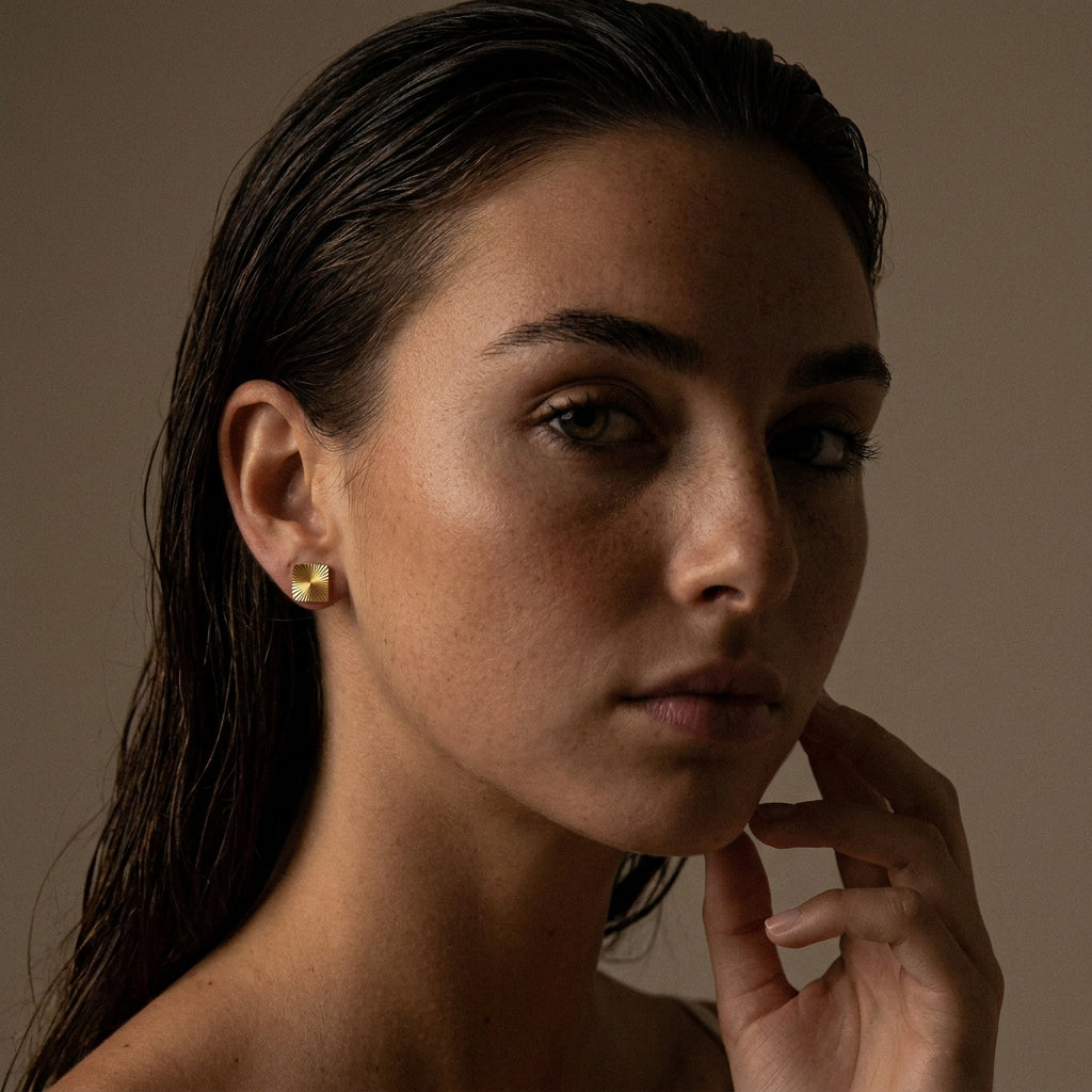 Sunset Square Studs Øreringe 18K Guldbelagt