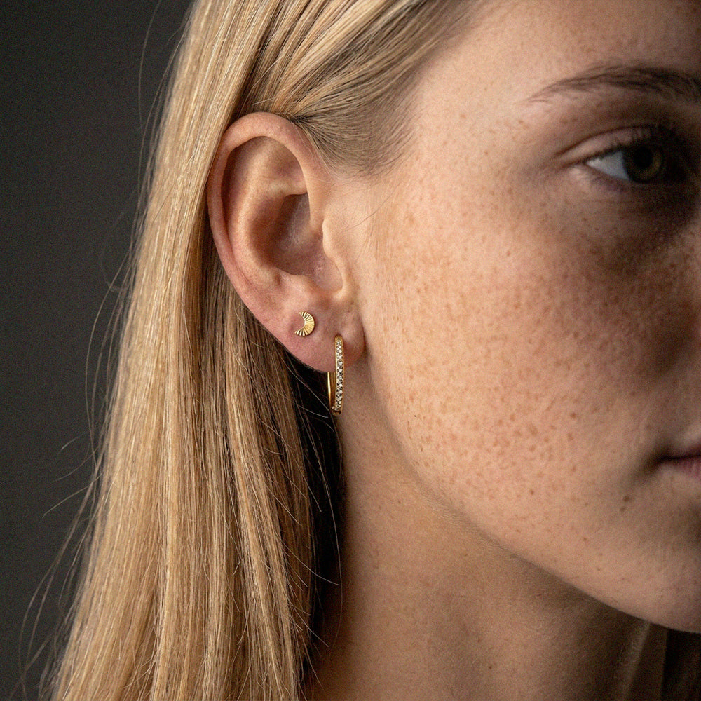Sunset Moon Studs Øreringe 18K Guldbelagt